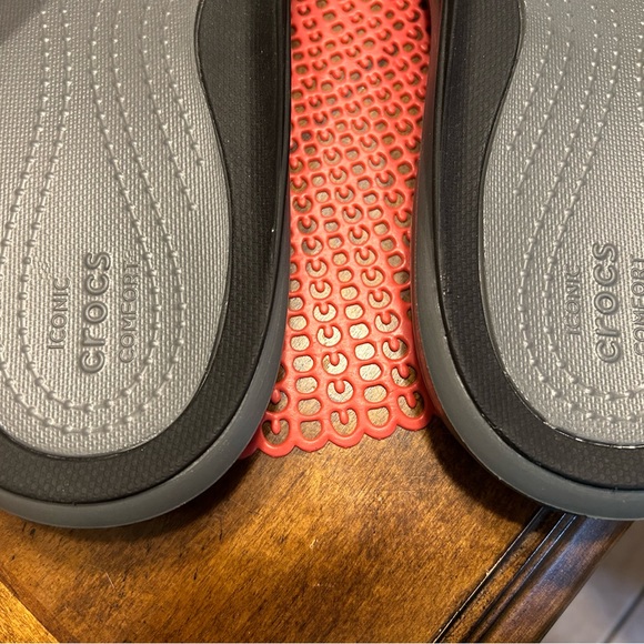 Crocs - Picture 3 of 3